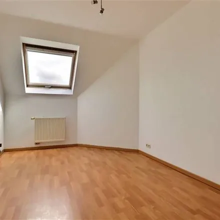 Rent this 2 bed apartment on Rue Duhainaut 36 in 5100 Jambes, Belgium