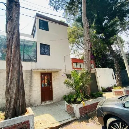 Rent this 3 bed duplex on Calle 7 in Colonia Espartaco, 04870 Mexico City