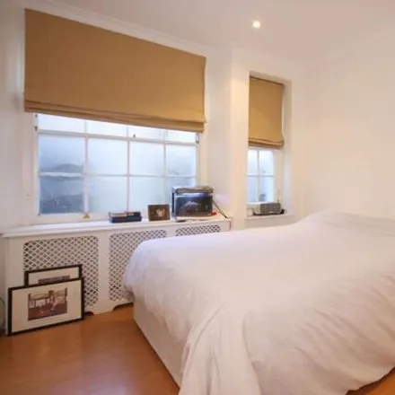 Image 5 - OYO Royal Park Hotel, 86-92 Inverness Terrace, London, W2 3LD, United Kingdom - Apartment for sale