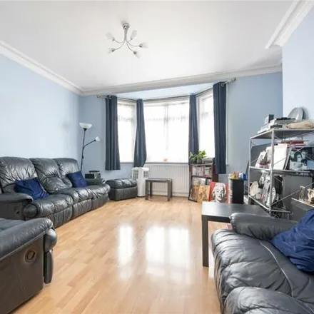 Image 2 - Vectis Road, Streatham Road, London, SW16 6NZ, United Kingdom - Townhouse for sale