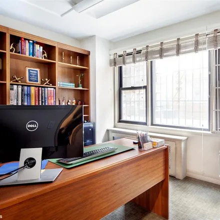 Image 3 - 333 EAST 34TH STREET in New York - Apartment for sale