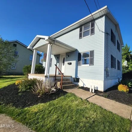Buy this 3 bed house on 505 Hickory Street in Gaysport, Hollidaysburg