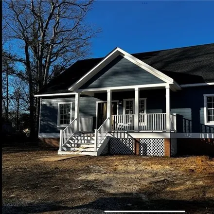 Buy this 3 bed house on 2900 Rycliff Avenue in Bellwood, VA 23237