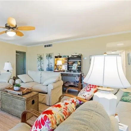 Image 3 - 1342 Middle Gulf Drive, Sanibel, Lee County, FL 33957, USA - Condo for sale