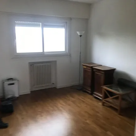 Rent this 6 bed apartment on 24 Rue François Mauriac in 33200 Bordeaux, France