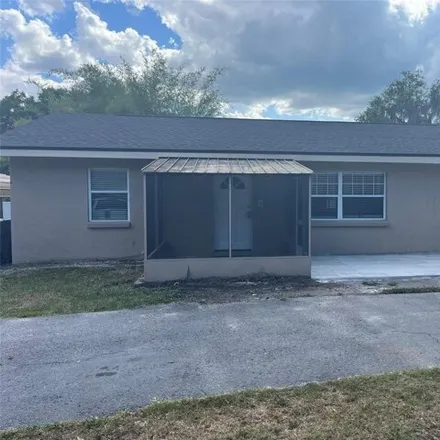 Rent this 3 bed house on 8001 May Avenue in Alafia Oaks, Riverview