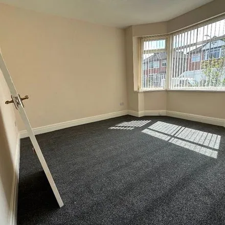 Rent this 3 bed duplex on Marlborough Road in Stretford, M32 0AN