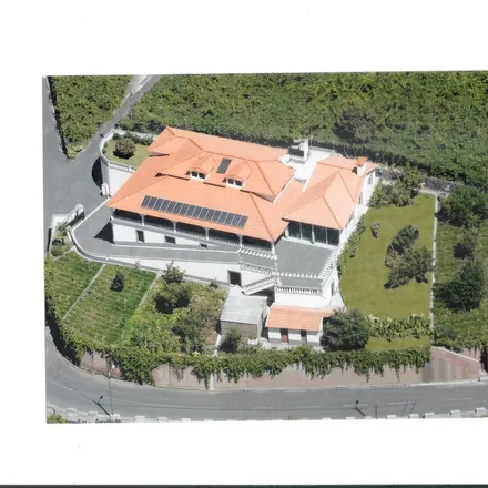 Rent this 2 bed house on Calheta