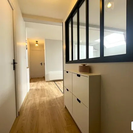 Rent this 3 bed apartment on 5 Place de l'Hôtel de Ville in 35220 Châteaubourg, France