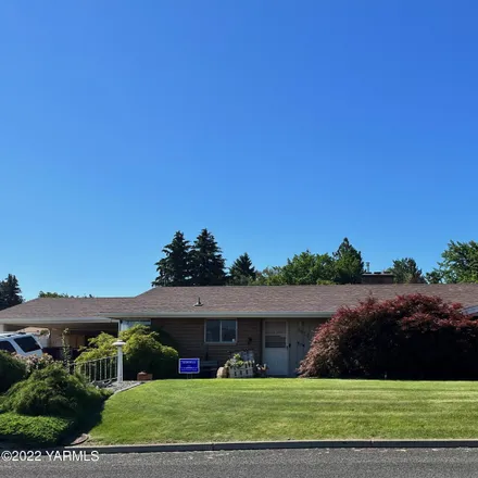 Buy this 3 bed house on 3612 Englewood Avenue in Yakima, WA 98902