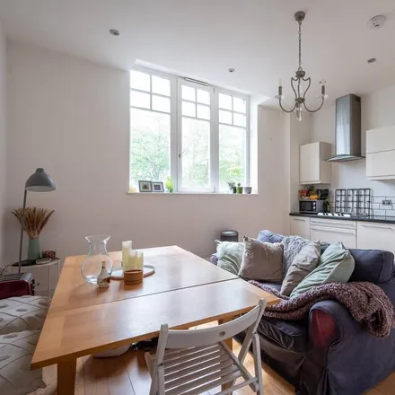 Rent this 2 bed apartment on 138B West Hill in London, SW15 2UE