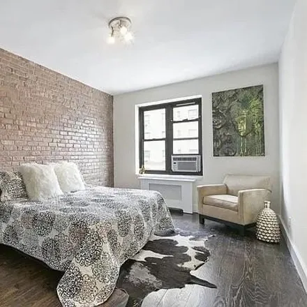 Rent this studio apartment on 312 West 23rd Street in New York, NY 10011