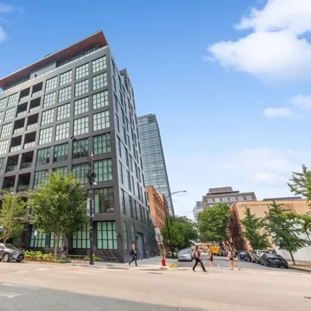 Rent this 5 bed condo on 900 West in 900 West Washington Boulevard, Chicago