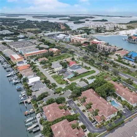 Image 1 - 897 Pinellas Bayway South, Tierra Verde, Pinellas County, FL 33715, USA - House for sale