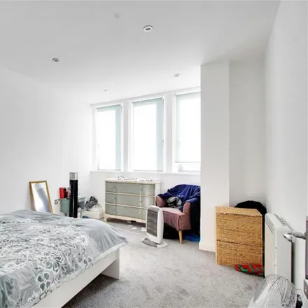 Image 5 - Pilgrims House, Horne Lane, Bedford, MK40 1AT, United Kingdom - Apartment for rent