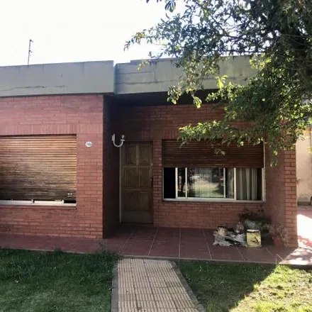 Buy this 2 bed house on El Chiripá 1052 in Burzaco, Argentina