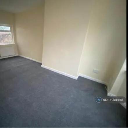 Image 4 - Hampden Street, Redcar and Cleveland, TS6 6LQ, United Kingdom - Townhouse for rent