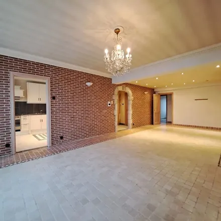 Rent this 3 bed apartment on Thonissenlaan 33 in 3500 Hasselt, Belgium
