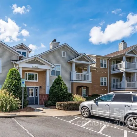 Buy this 2 bed condo on 16246 Redstone Mountain Lane in Charlotte, NC 28277