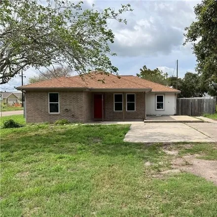 Rent this 3 bed house on 630 West Deberry Avenue in Aransas Pass, TX 78336