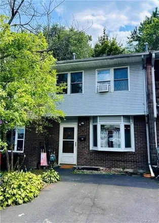 Image 2 - 39 Brownsell Ave, West Haverstraw, New York, 10993 - Townhouse for sale