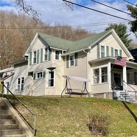 Buy this 4 bed house on 205 Jackson Avenue in Bradford, McKean County