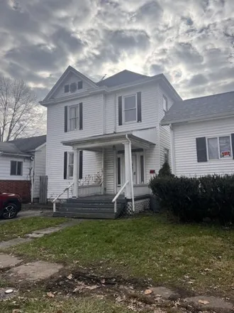 Buy this 4 bed house on 213 West 6th Avenue in Huntington, WV 25701