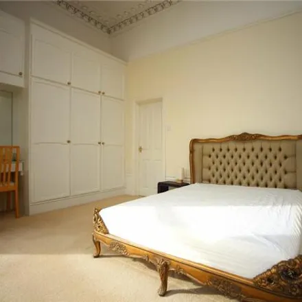 Image 5 - Brompton House, East Approach Drive, Prestbury, GL52 3JE, United Kingdom - Room for rent