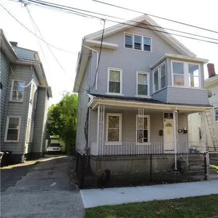 Buy this 7 bed house on Howe Street in New Haven, CT 06511