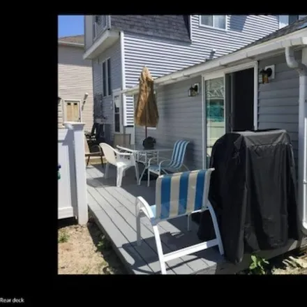Rent this 2 bed townhouse on Hampton in NH, 03842