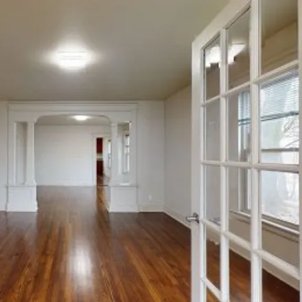 Buy this 6 bed apartment on 29 Lexington Avenue in Overlook, Waterbury