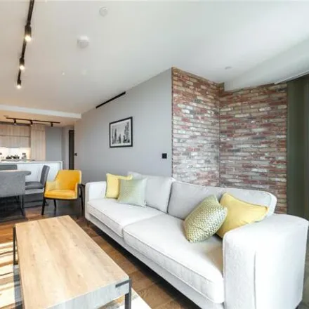 Rent this 1 bed room on 13-15 Great Eastern Street in London, EC2A 3EJ