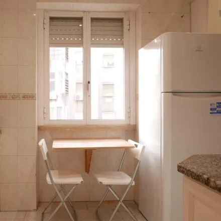 Image 7 - Rua do Zaire 27, 1170-397 Lisbon, Portugal - Apartment for rent