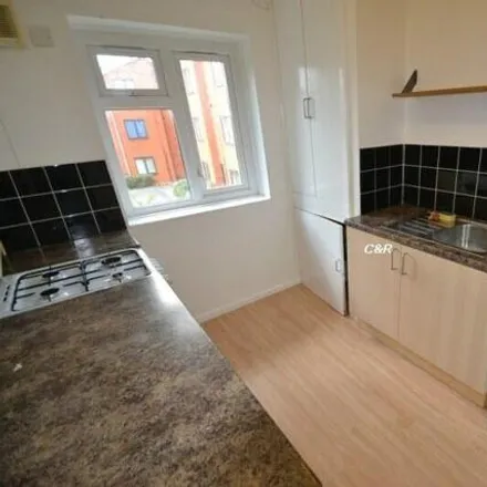 Image 3 - 10 Knowles Place, Manchester, M15 6DA, United Kingdom - Apartment for rent
