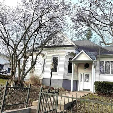 Buy this 4 bed house on 618 South Broadway Street in Havana, IL 62644