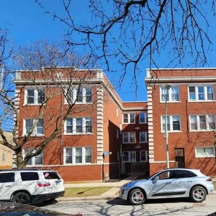 Rent this 2 bed house on 6403-6407 North Wayne Avenue in Chicago, IL 60626
