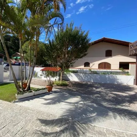 Buy this 5 bed house on Rua Jacob Pereira Cruz in Centro, Porto Belo - SC