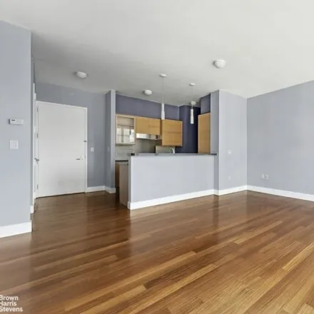 Image 4 - 2 West End Avenue, New York, NY 10023, USA - Condo for sale