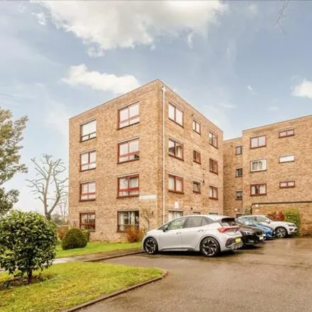 Buy this 2 bed apartment on Kent Avenue in London, W13 8BJ