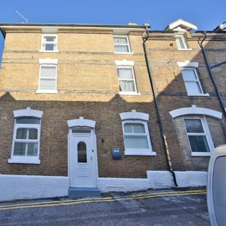 Buy this 5 bed duplex on Lobster Van Hire in Eaton Hill, Margate Old Town