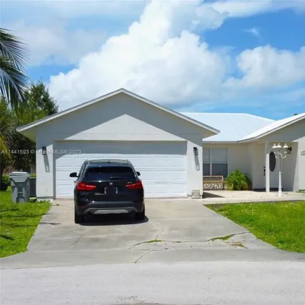Buy this 3 bed house on 2nd Place Southwest in Florida Ridge, FL 32962