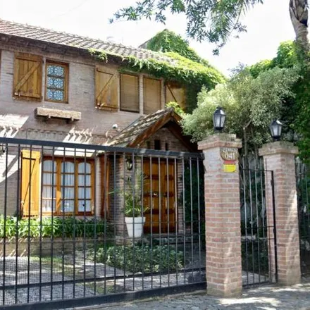 Buy this 3 bed house on Sociedad de Fomento Nueva Victoria in Simón de Iriondo, Partido de San Fernando