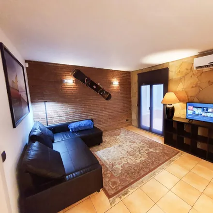 Image 5 - Passatge de la Travessera, 9, 08041 Barcelona, Spain - Apartment for rent