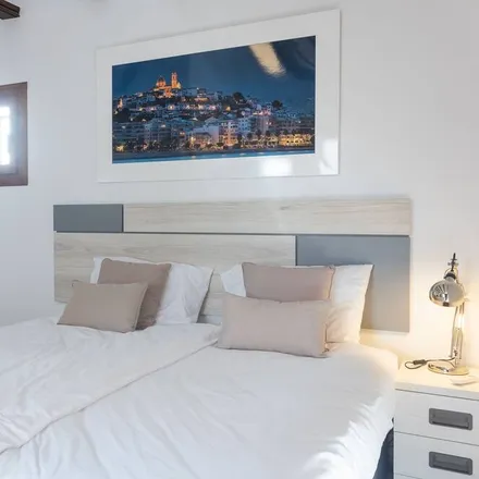 Rent this 2 bed townhouse on Altea in Carrer La Mar, 03590 Altea