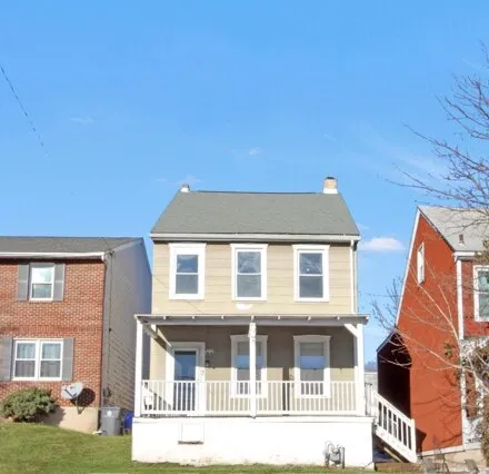 Rent this 4 bed house on 621 Beech St in Pottstown, Pennsylvania