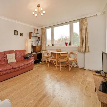 Rent this 4 bed apartment on Joseph Trotter Close in Gloucester Way, London