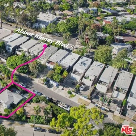 Image 4 - 651 Olive Street, Los Angeles, CA 90291, USA - House for sale