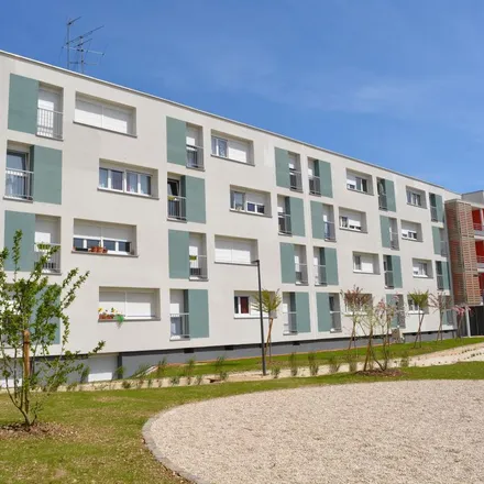 Rent this 4 bed apartment on 1 Rue Marguerite Durand in 21000 Dijon, France