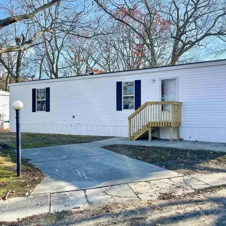 Buy this studio apartment on 83 Beech Avenue in Wildwood Junction, Middle Township