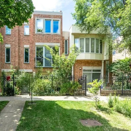 Rent this 3 bed house on 952-958 East 54th Place in Chicago, IL 60615